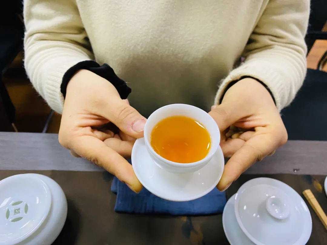 女神節(jié)快樂(lè)！三月花盛，品茗人生。